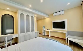 22Housing Residence Suites